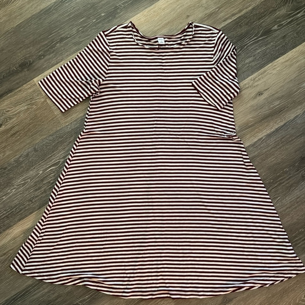 Old Navy Tshirt Dress Maroon Burgandy Stripe